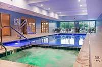 Holiday Inn Express & Suites